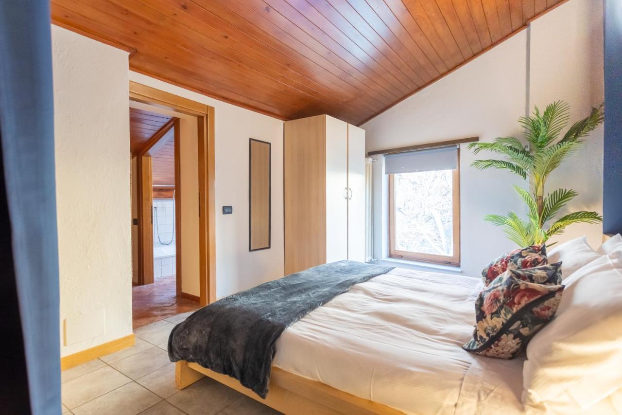 Blue Attic - Historical Como City Center By Rent All Como Eksteriør billede