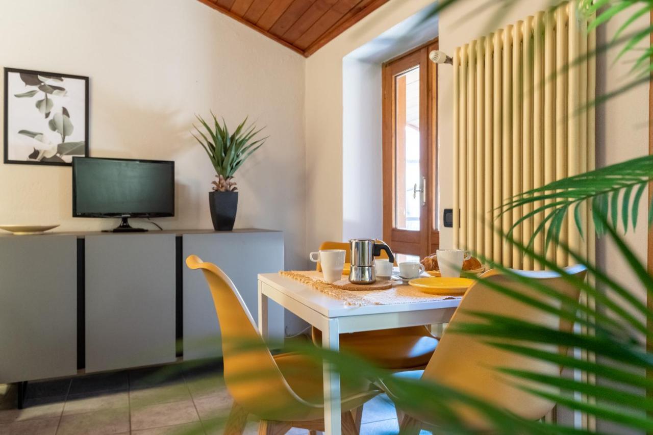 Blue Attic - Historical Como City Center By Rent All Como Eksteriør billede