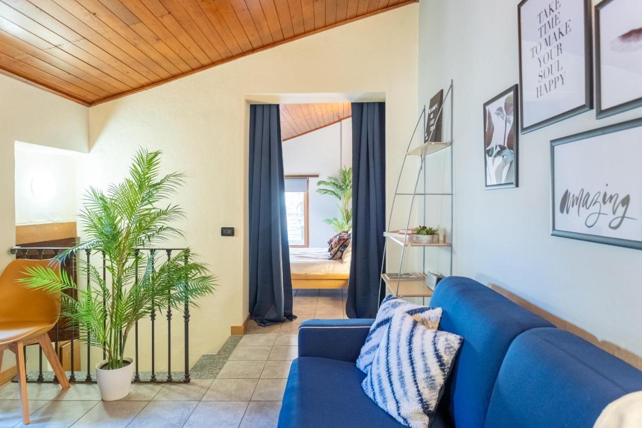 Blue Attic - Historical Como City Center By Rent All Como Eksteriør billede