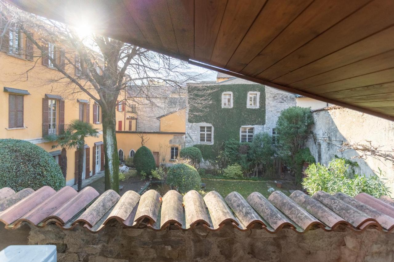 Blue Attic - Historical Como City Center By Rent All Como Eksteriør billede