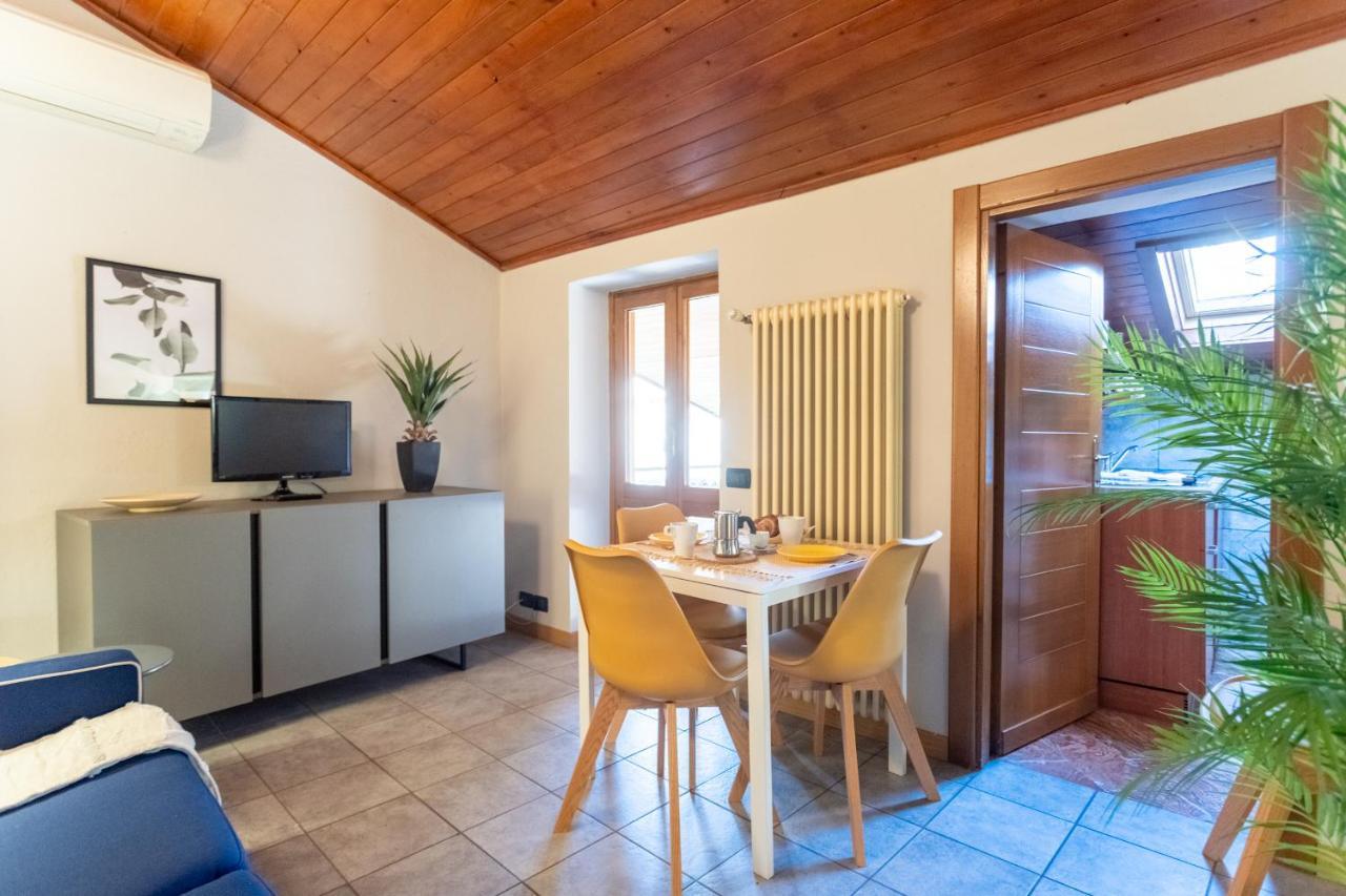 Blue Attic - Historical Como City Center By Rent All Como Eksteriør billede