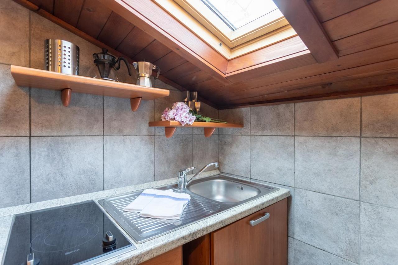 Blue Attic - Historical Como City Center By Rent All Como Eksteriør billede