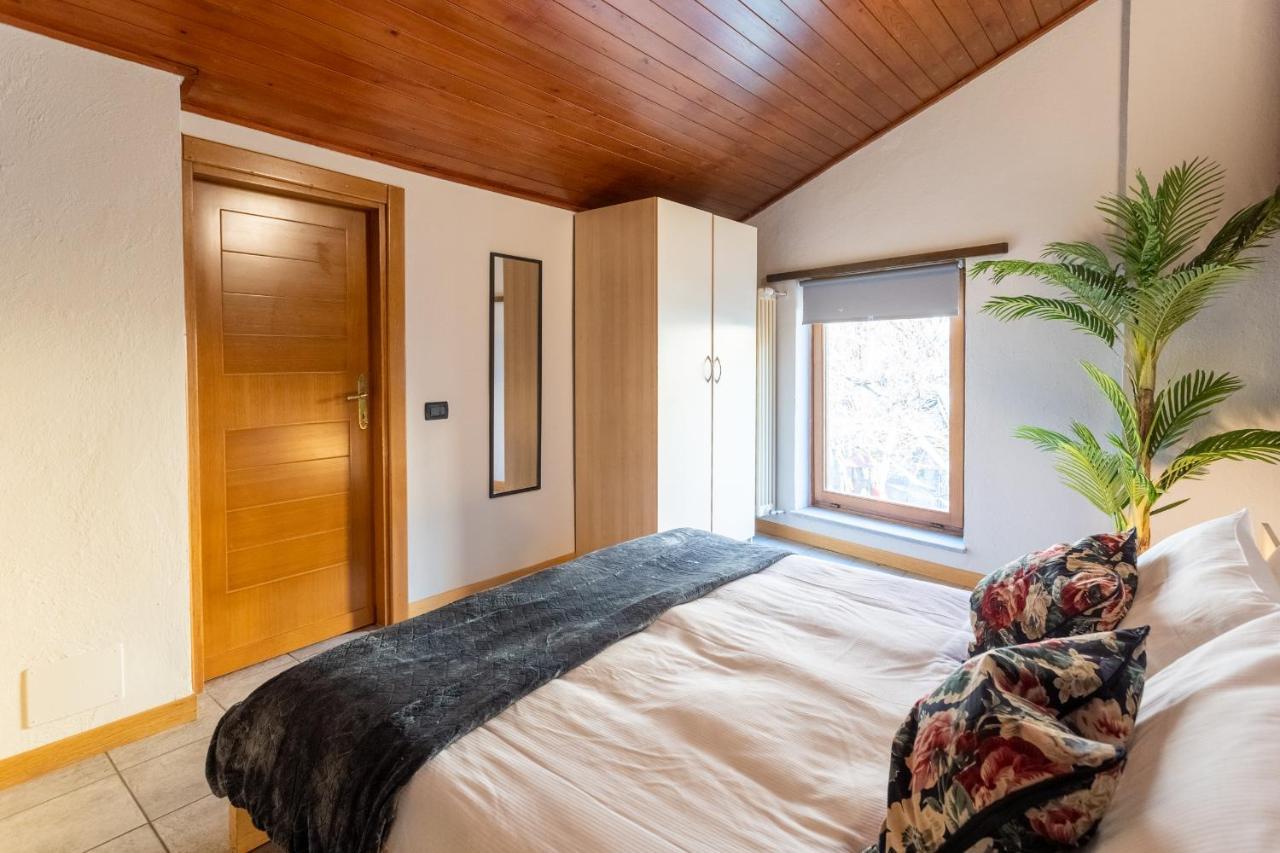 Blue Attic - Historical Como City Center By Rent All Como Eksteriør billede